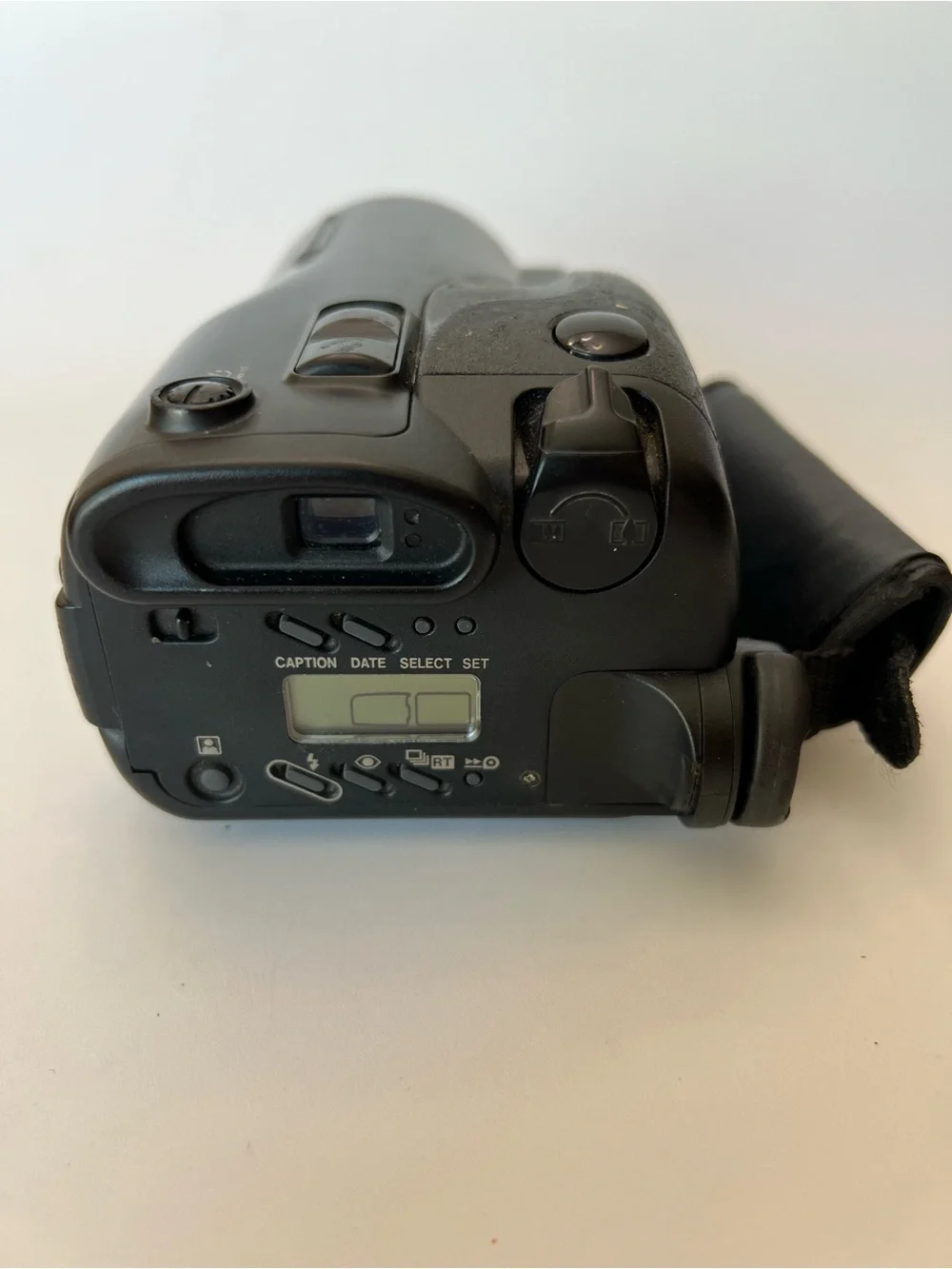 Vintage Canon PhoTura 135 Caption 35mm Film Camera 38-135mm Lens w/Case TESTED!